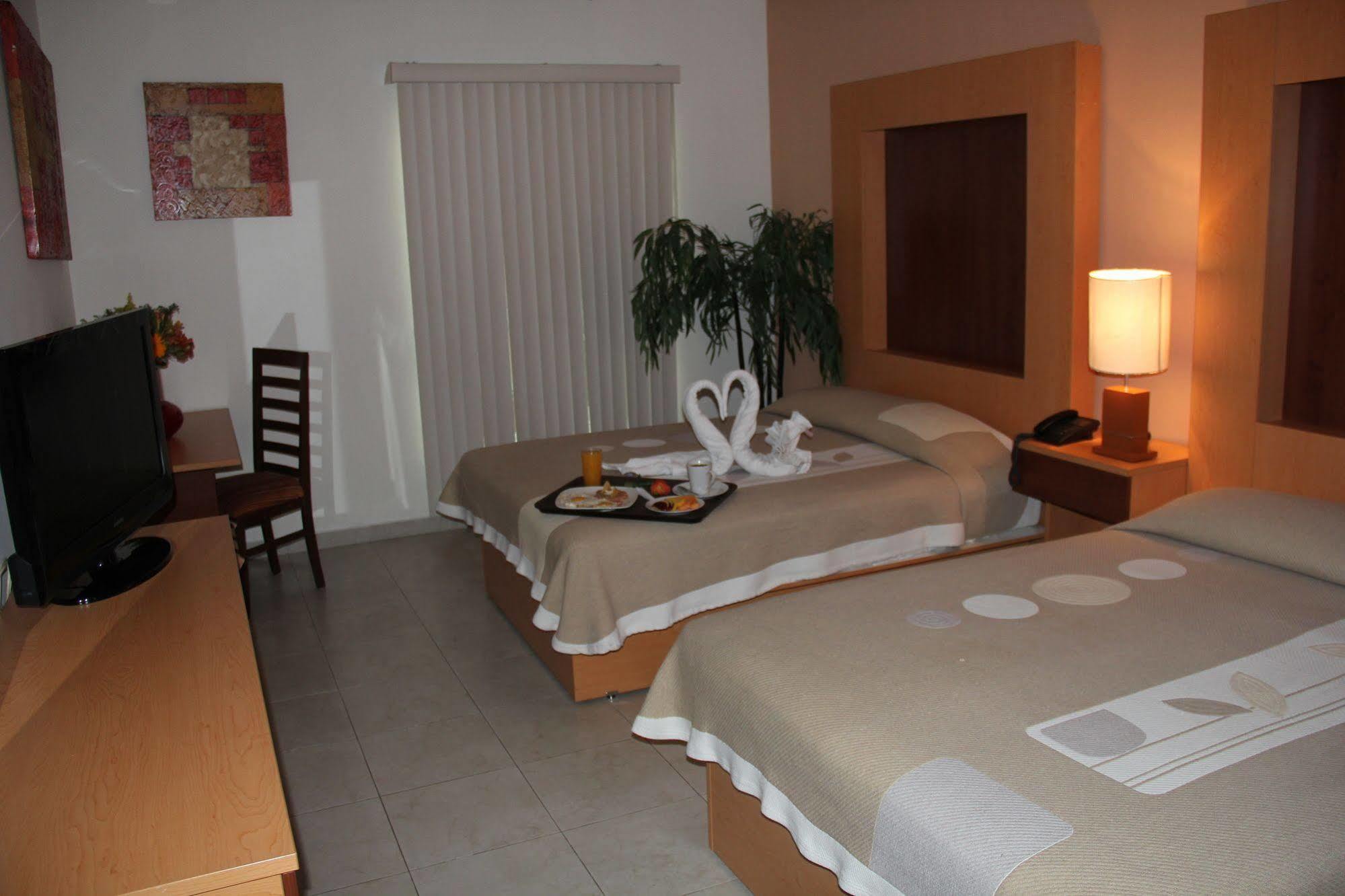 Hotel Real Zapopan Eksteriør billede