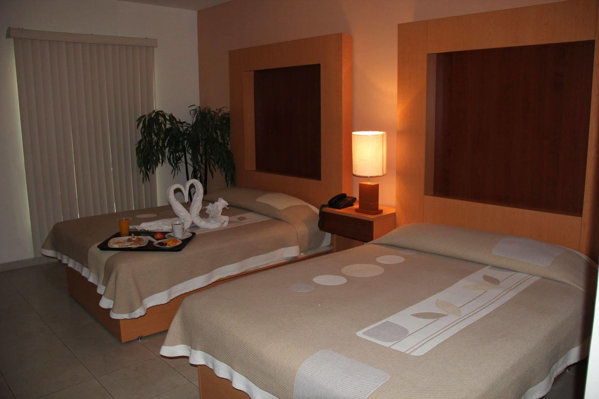 Hotel Real Zapopan Eksteriør billede